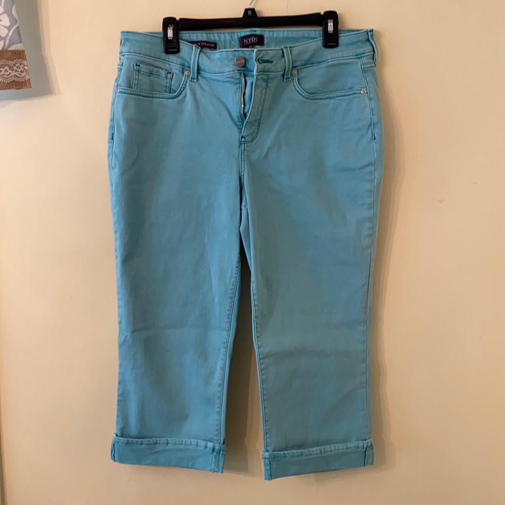 NYDJ Marilyn straight crop Capri jean, size 12 EUC